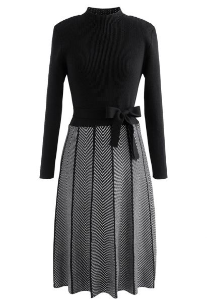 Herringbone Print Mock Neck Belted Knit Dress in Black