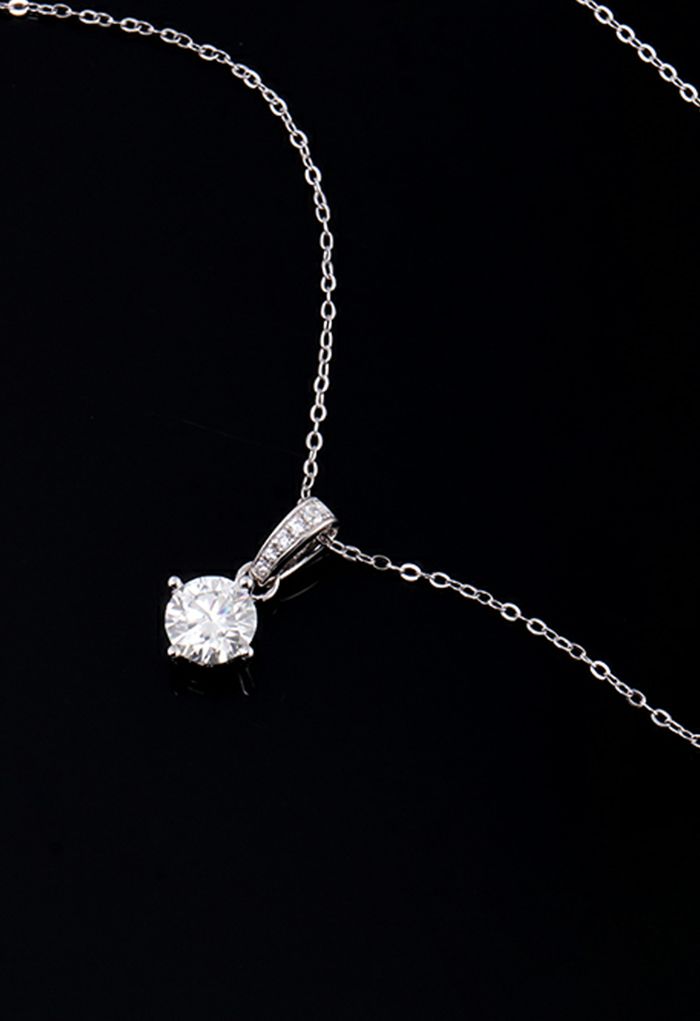 Hollow Circle Moissanite Diamond Necklace