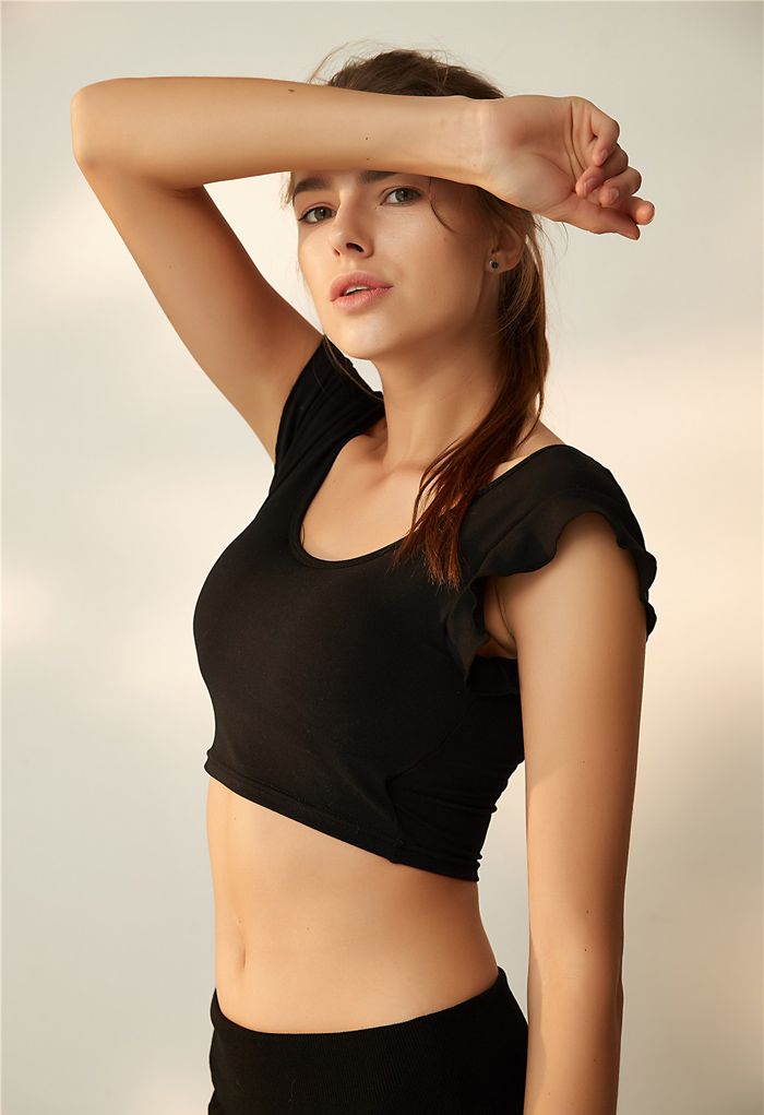 Ruffle Sleeves Scoop Neck Low-Impact Sports Bra in Black