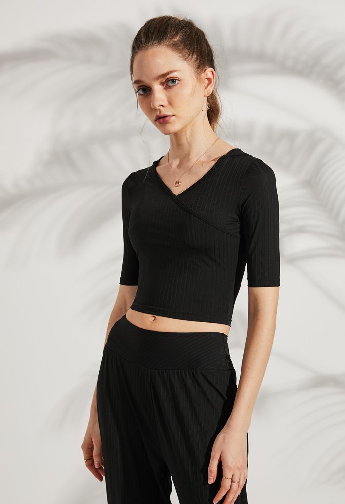 Stripe Crisscross Front Hooded Crop Sports Top in Black