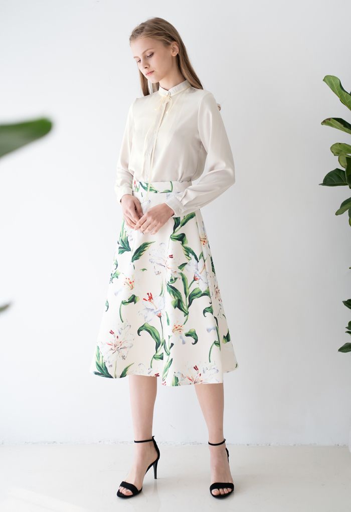 Gorgeous Floral Print A-Line Midi Skirt in Green