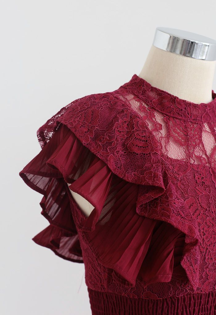 Tiered Ruffle Sleeveless Midi Lace Dress in Wine