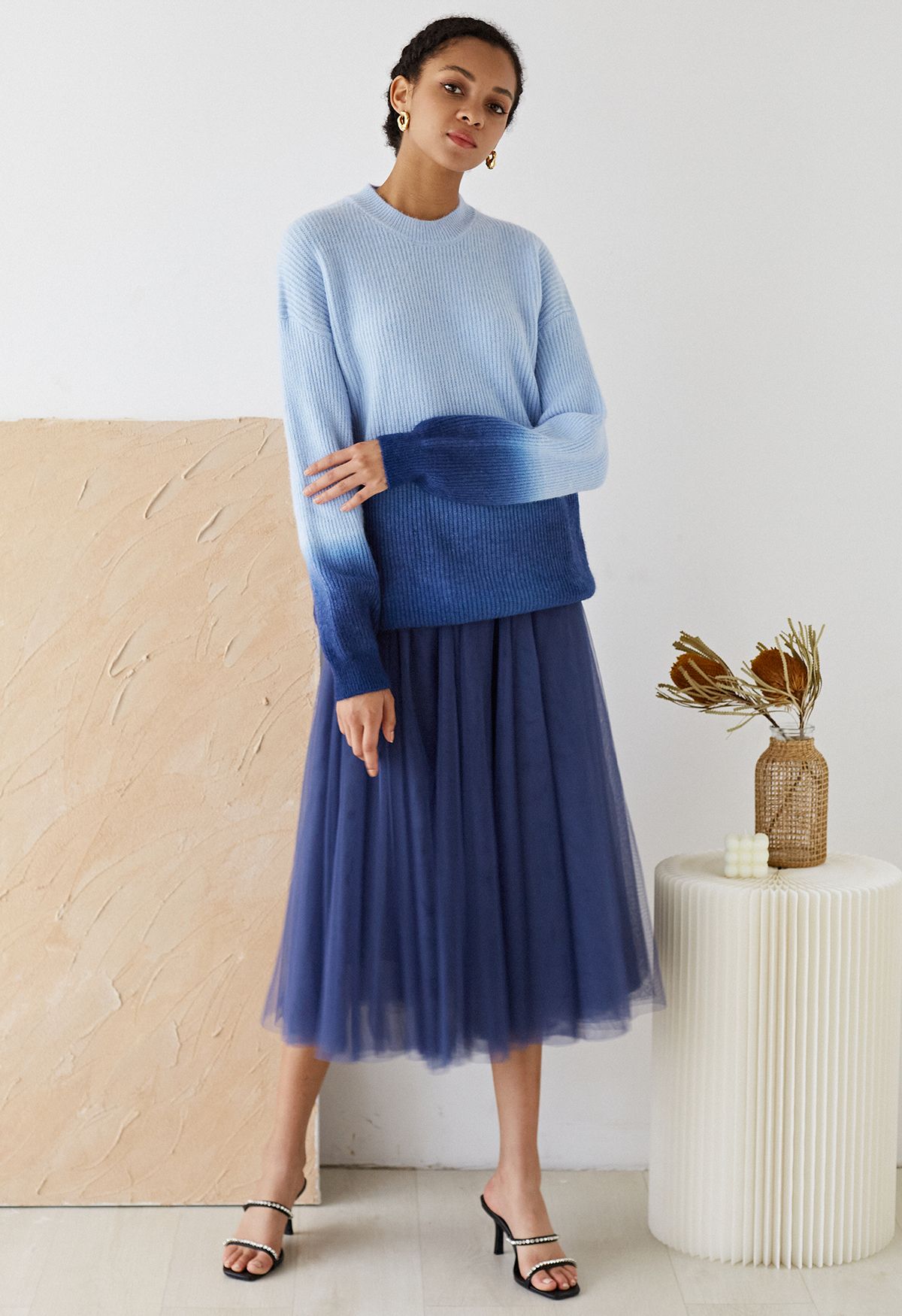 Ombre Round Neck Rib Knit Sweater in Blue