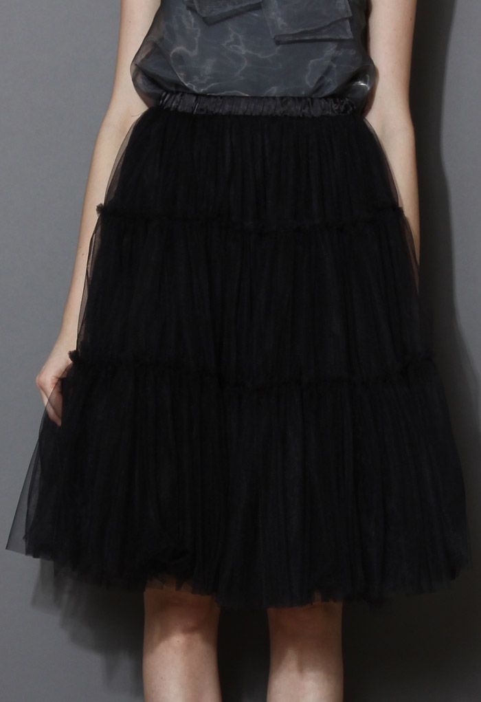 Amore Tulle Midi Skirt in Black