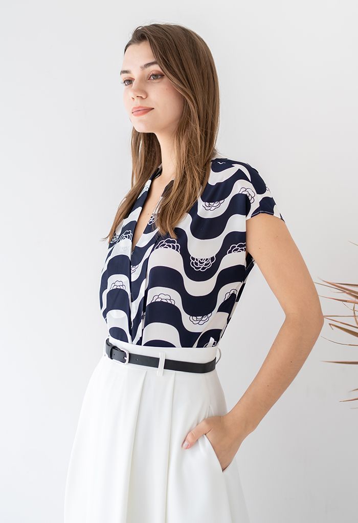 Floral Wavy Print Surplice Neck Sleeveless Top in Navy