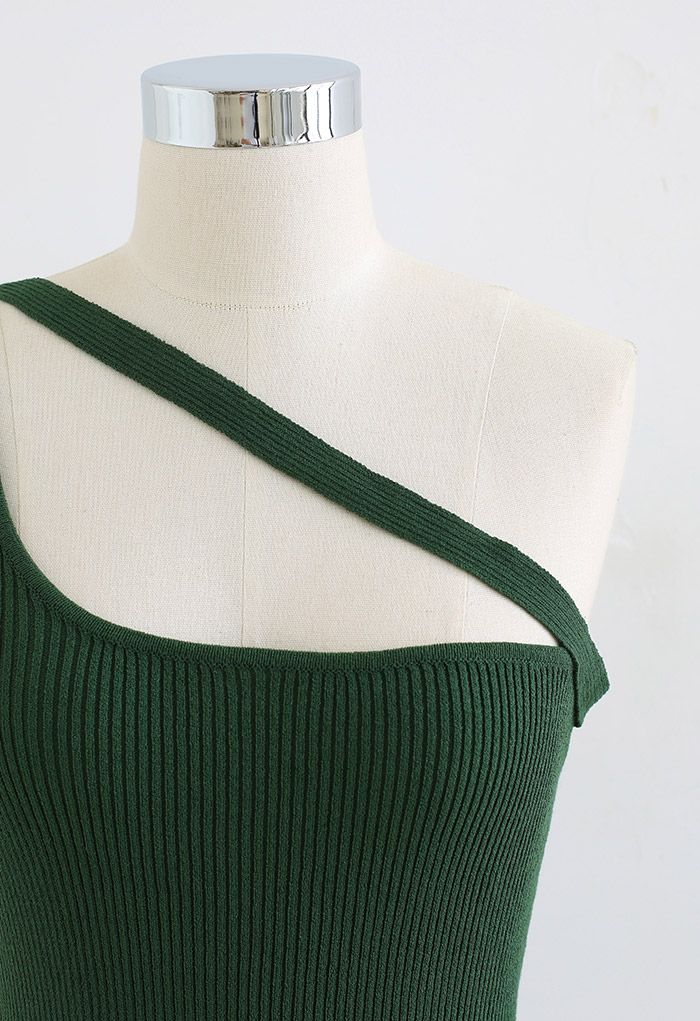 Button Strap One-Shoulder Knit Tank Top in Green