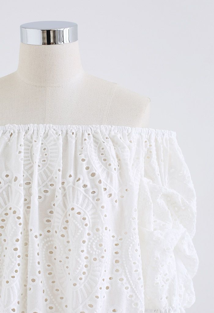 Summer Loving Eyelet Off-Shoulder Crop Top