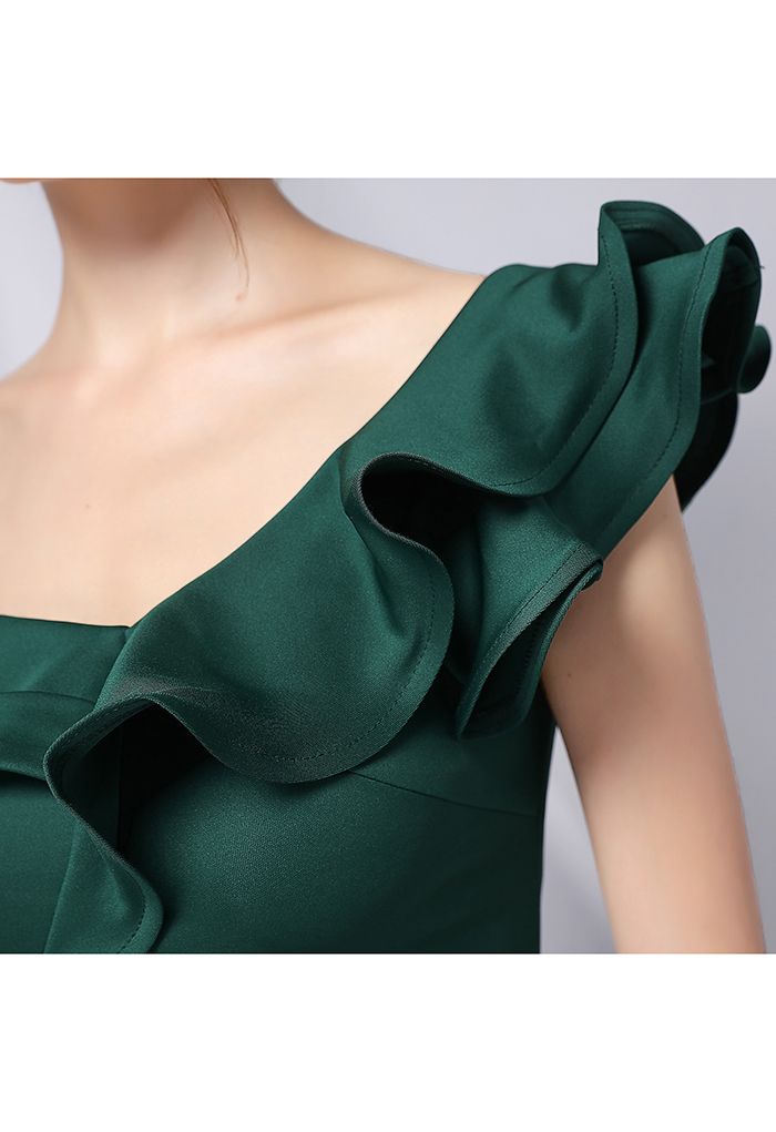 Ruffle One-Shoulder Mermaid Satin Gown in Emerald