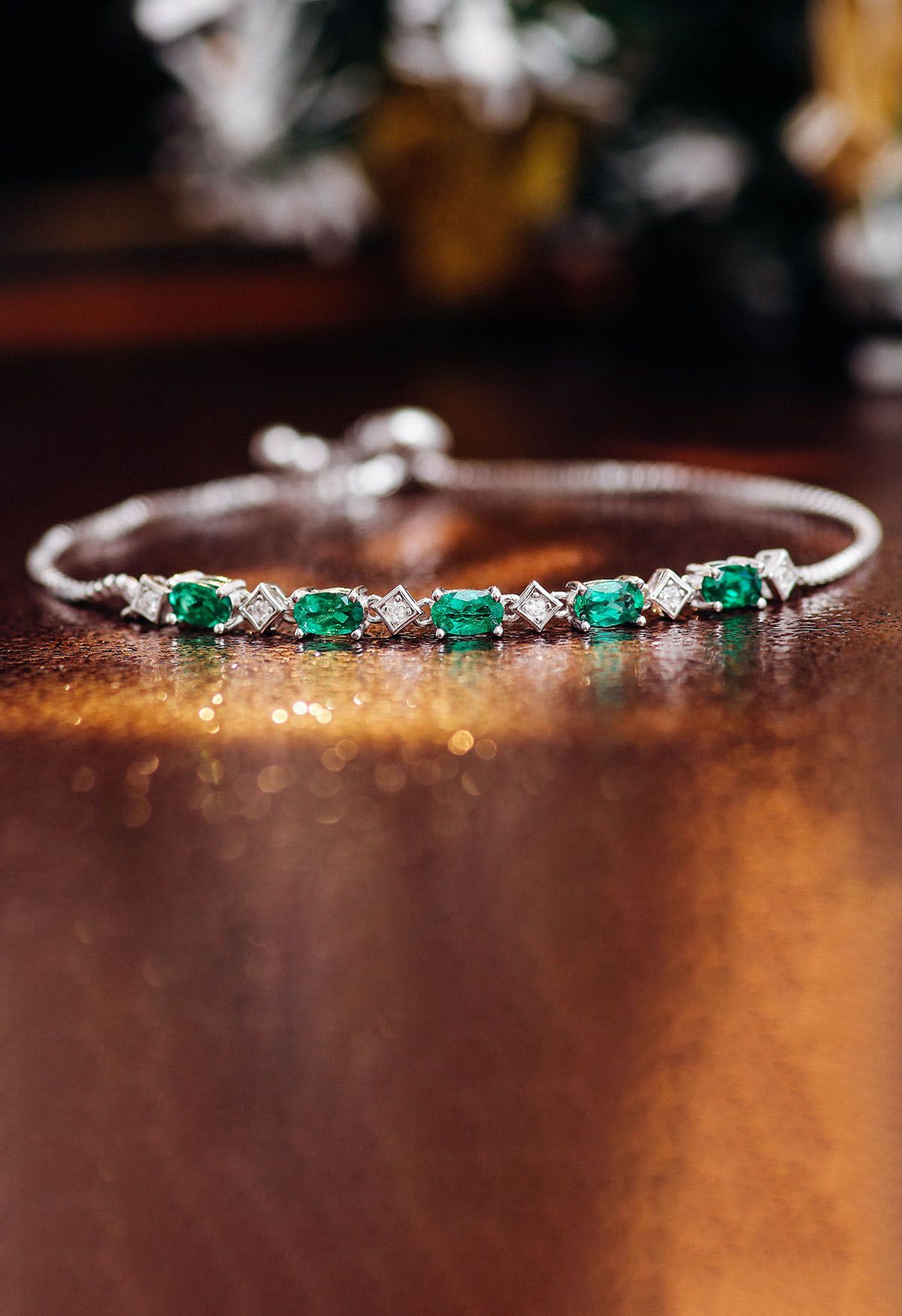 Oval Shape Emerald Gem Diamond Bracelet