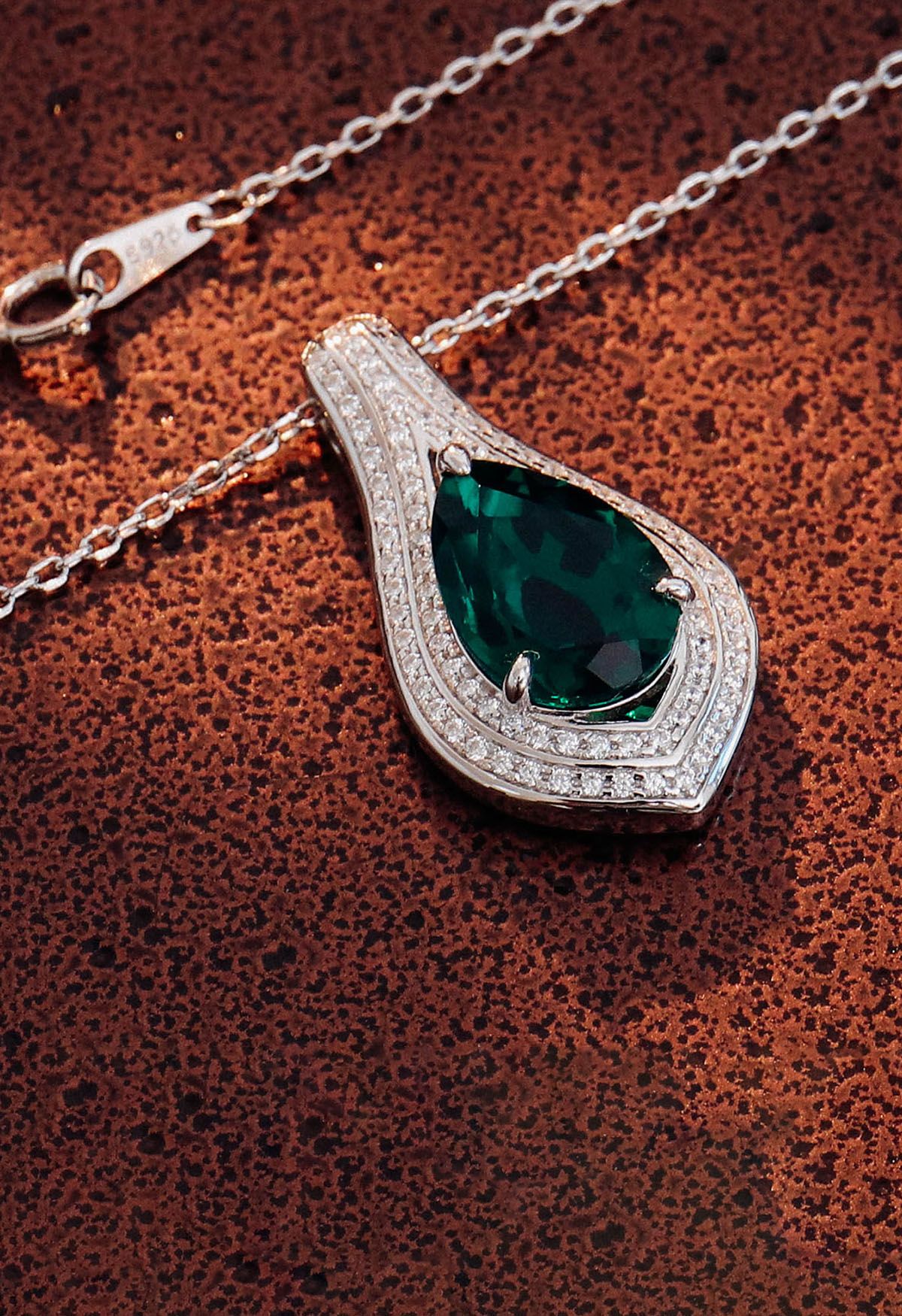 Pear Shape Emerald Gem Necklace