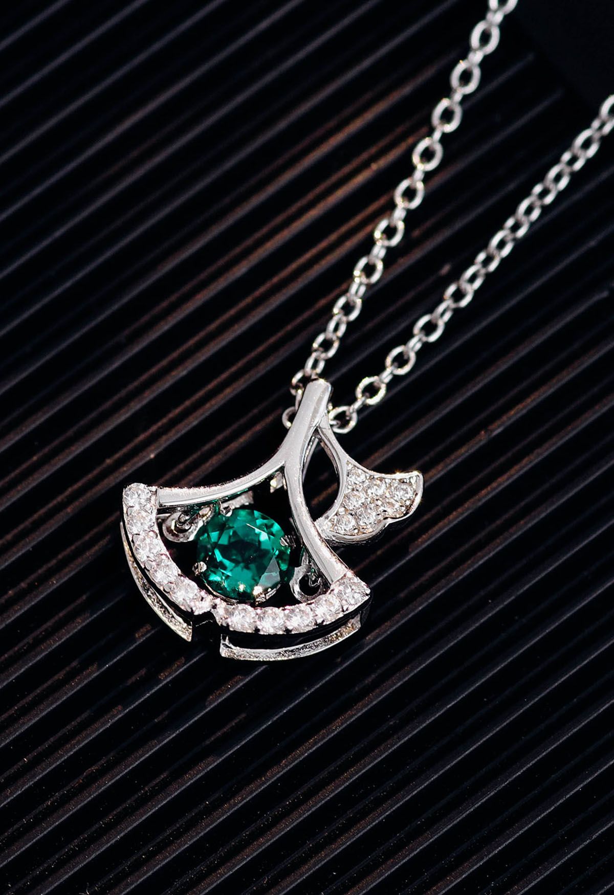 Hollow Out Fan Shape Emerald Gem Necklace 