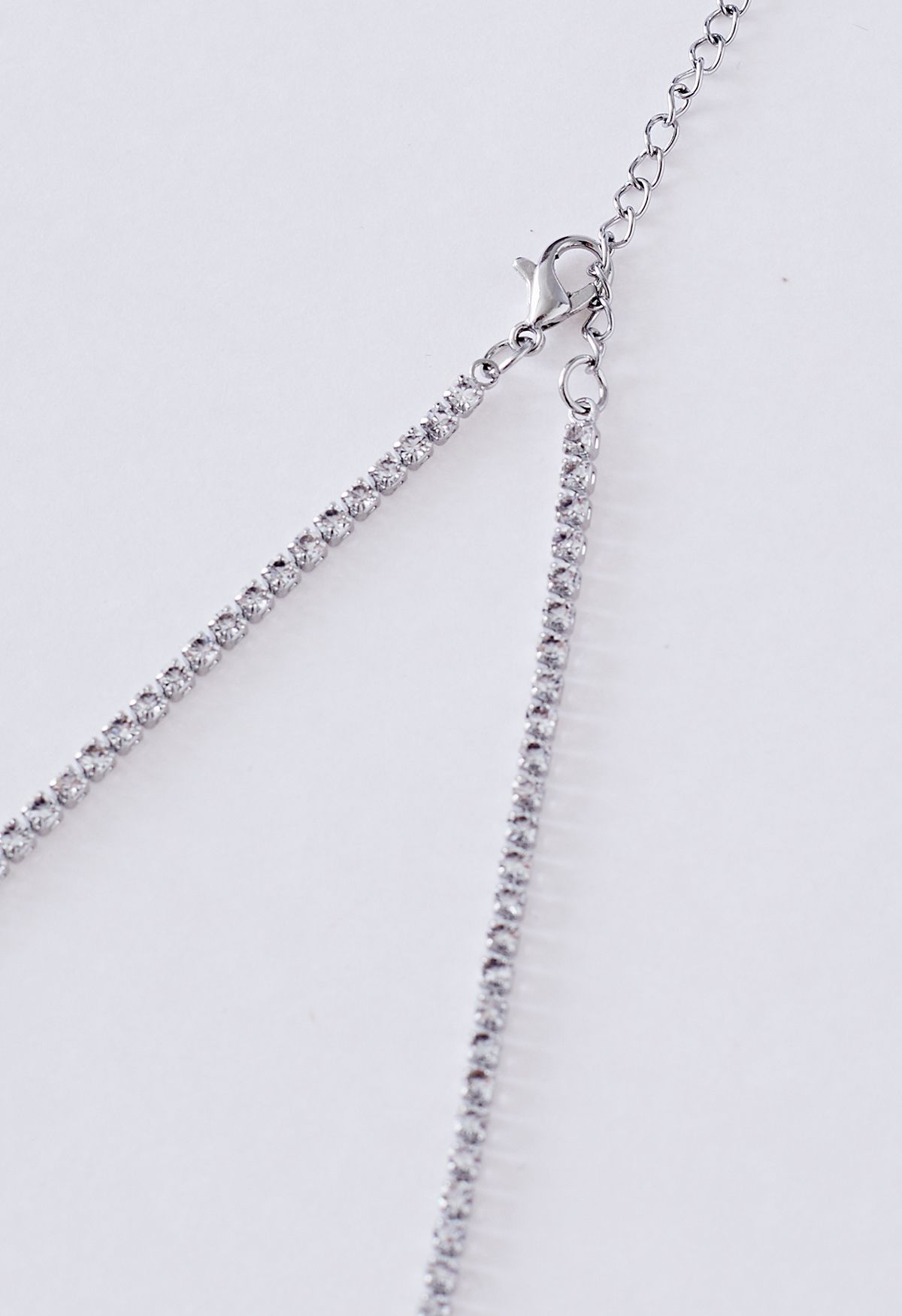 Full Diamond Knotted Clavicle Necklace