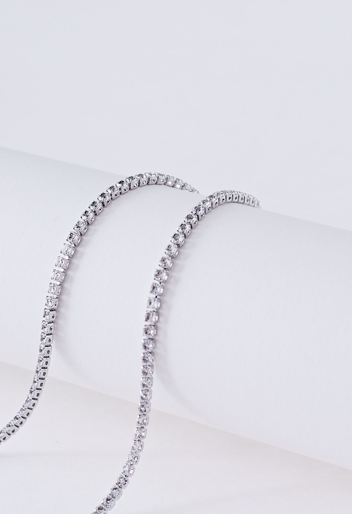 Full Diamond Knotted Clavicle Necklace