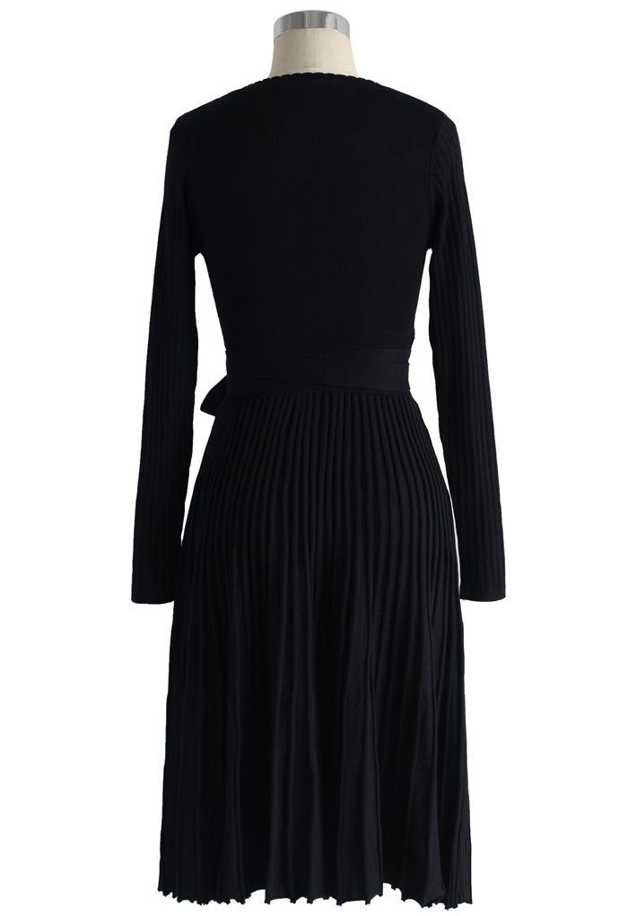 Embrace a Lithe Knitted Dress in Black